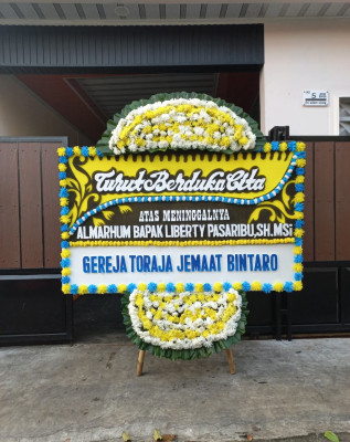 Papan Bunga Duka di Waihoka